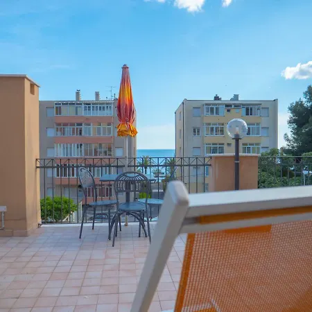 Liliana Hotel