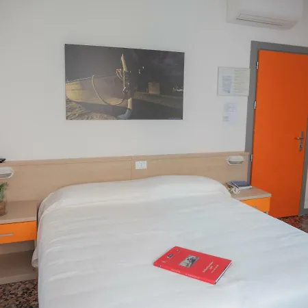 Hotell Liliana 2*