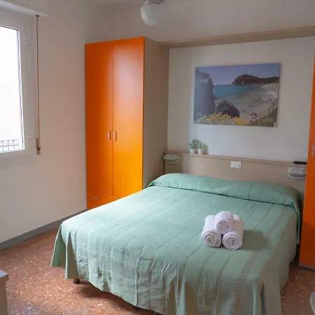 Liliana 2* Varigotti