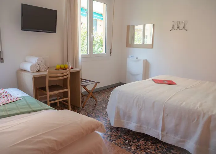 Liliana Hotel